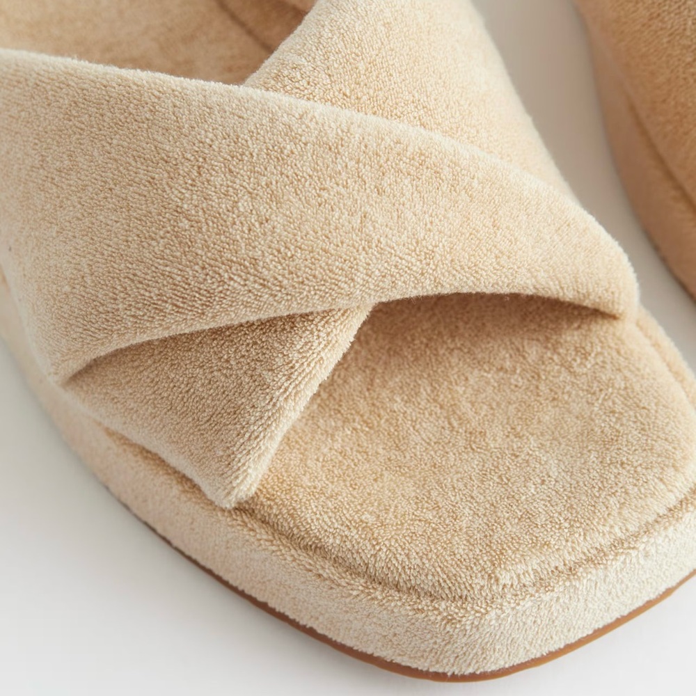 & Other Stories Beige Platform Terrycloth Slides Sandals Size 38 - Picture 3 of 11